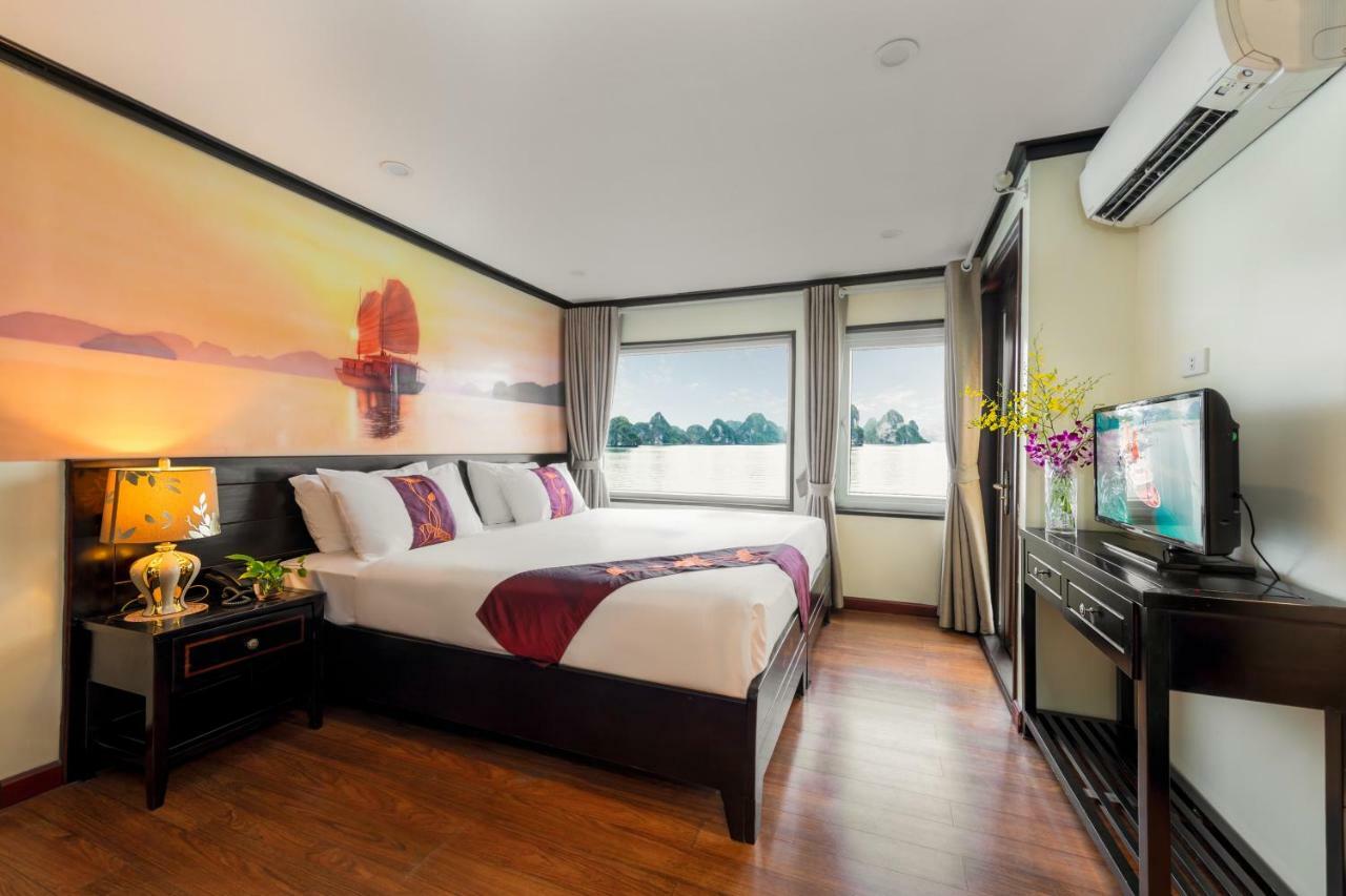 Huong Hai Sealife Cruise Ha Long Bagian luar foto